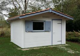 Construire une cabane au jardin c'est un peu revenir en enfance, qui n'a pas, enfant monté un cabanon ou un abri au fond du jardin. Fabricant Francais D Abris De Jardin En Bois Robert Leglise 33