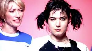 Greenpoint's New Salon-Next-Door Bull In The Heather Is Devoted To Messy  Femininity