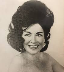 Hazel Davidson's Instagram, Twitter & Facebook