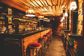 A quick tour of the new hot spots to come enjoy happy hour in winter, go out for a drink, sip the prettiest magical potions all over paris. Castor Club Bars And Pubs In Saint Michel Paris