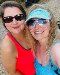 Hey yall! I'm currently hosting an open house in Brentwood and would LOVE  to help you find your dream home! Reach out to me with any questions you  have! I'd love to