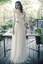 En ce qui concerne les bijoux, les accessoires en général, le mobilier à la maison et même la décoration, ce style fascinant se révèle de plus en plus aimé et préféré. La Robe De Mariee Vintage Les Meilleures Variantes Archzine Fr Robe De Mariee Vintage Robe De Mariee Robes De Mariee Dentelle