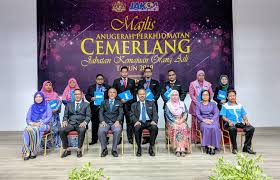 Majlis anugerah perkhidmatan cemerlang & jasamu dikenang pkns 2020 dewan aster, ibu pejabat pkns selasa. Majlis Penyampaian Sijil Anugerah Perkhidmatan Cemerlang Apc Jakoa Negeri Kelantan Terengganu Bagi Tahun 2019 Laman Web Rasmi Jabatan Kemajuan Orang Asli