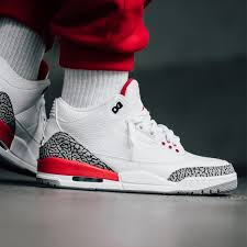 Michael jordan and jordan brand are committing $100 million over the next 10 years to protecting and improving the lives of black people through actions dedicated towards racial equality, social justice and education. Jordan Find Shoes Clothing Accessories Kickz