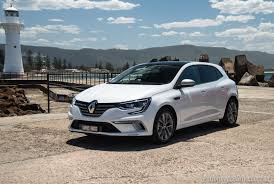 Încearcă sportivitatea noul renault megane. 2017 Renault Megane Gt Line 1 2t Review Video Performancedrive