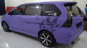 Semakin besar dan lama waktu pengerjaannya tentu biayanya akan bertambah. Pemasangan Stiker Mobil Fullbody Dengan Stiker Jenis Doff Purple Youtube