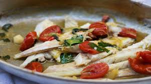 La cucina italiana riserva sempre delle piacevoli sorprese. Cucinare Il Pesce All Acqua Pazza Come Gennaro Esposito Ecco La Ricetta Dello Chef Stellato Ravello News