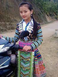 The town lies along trunk road number three, named tebrau highway, at the junction which leads to ulu tiram. Public Bank Ulu Tiram Johor 60 7 861 3291