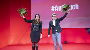 Parteivorsitzende die linke landtagsabgeordnete hessen fraktionsvorsitzende | twuko. Neue Linke Chefinnen Stehen Fest Telepolis