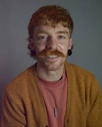 Arnold Stark's Instagram, Twitter & Facebook