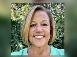 Lisa Venner's Instagram, Twitter & Facebook