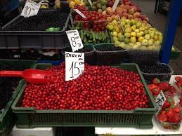 Kornelkirschen Als Marktware Copyright Wilderwegesrand De Kornelkirsche Saftig Lecker