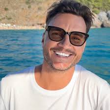 One of the main obstacles I find in going around Riga without car, is the  public transport. Especially when you compare main cities in Europe. OK,  there is no metro, however too