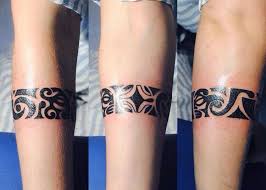 Maori Tattoos Fur Frauen Bedeutung Der Symbole Und Coole Ideen Maori Tattoo Frau Maori Tattoos Polynesisches Tattoo