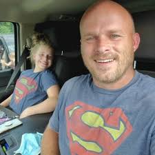 Jeffrey Roberson's Instagram, Twitter & Facebook