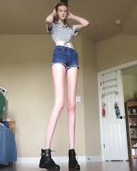 Maci (@_maci.c) on tiktok | 35.4m likes. Overtime On Twitter This Is 17 Year Old Maci Currin She S A 6 10 Volleyball Player Has The Longest Legs In The World Via Maci C Tiktok Https T Co Zochezm89r