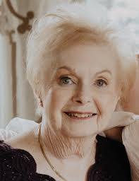 Debra Amon's Instagram, Twitter & Facebook