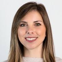 400+ profili “Holly Hughes