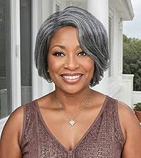 Amazon.com: HUA 短捲髮真髮假髮適合黑人女性8 英吋(約20.3 公分)短捲髮假髮適合黑人女性無蕾絲前真髮假髮(WIG P4/27) :  美容與個人護理