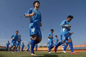 Hasil positif didapatkan persib bandung di. Evaluasi Tim Semen Padang Targetkan Menang Atas Persib Bandung Bola Bisnis Com