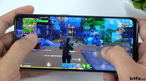 Oppo Reno6 Z 5G Test Game Fortnite ...