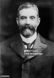 Alfred Beard's Instagram, Twitter & Facebook