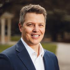 Matt Morton's Instagram, Twitter & Facebook