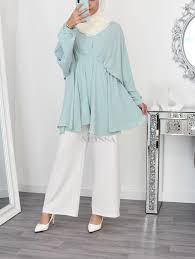 Parfois cintrées ou près du corps, souvent amples et légères, ces créations sont tout indiquées pour les escapades citadines improvisées ou pour les longues journées au bureau. Tunique Drapee Ete Haut De Gamme Pour Working Girl Femme Chic Moderne