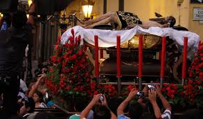 Esta fecha es el inicio del triduo pascual, que finaliza el domingo con la conmemoración de la resurrección de jesús. Semana Santa 2021 Que Actividades No Estan Permitidas Durante Los Dias Feriados La Republica