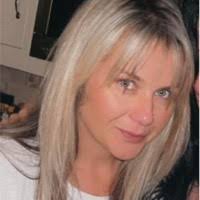 Kim Pitt's Instagram, Twitter & Facebook