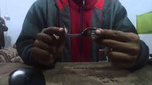 Membengkokkan sendok merupakan salah satu trik pesulap yang belakangan sering dimainkan. Bongkar Sulap Membengkokkan Sendok Cara 2 By Sulappemula