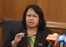 Pengarah kesihatan sabah, datuk dr christina rundi berkata, sampel daripada semua rakan sekelas mahupun ahli keluarga pesakit sudah diambil. Sabah Health Officials Have Traced All Contacts Of Four New Covid 19 Patients The Star