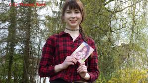 Hier findet ihr alle clips der vergangenen sendungen und alle brandaktuellen videos unserer neusten shows. Leipheimerin Fuhrt Am Kommenden Samstag Bei Verstehen Sie Spass Als Lockvogel Eine Prominente Schauspielerin Hinters Licht Ein Interview Mit Der Nachwuchsschauspielerin Lena Buhl Gunzburg Myheimat De