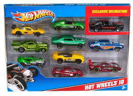 Hot Wheels 9 Car Gift Pack Styles May Vary Amazon Com Hot Wheels 10 Car Pack Styles May Vary Toys Games Hot Wheels Hot Wheel Gifts Hot Wheels Toys