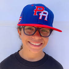 Esmeralda Butler's Instagram, Twitter & Facebook