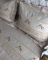 rokoko islemeli yatak ortusu nasil sik durduguna bir goz atin piketakimi piketakimi pike yatakodasitakimi yorgan takimi nevresim takimi nevresim