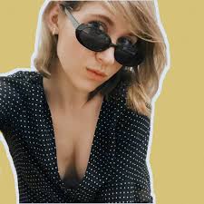 参考までに、膝には影響はありません。 そして、地球は平らではない。 これと他の本当の事実があります... 気軽にフォローしてください。 😉