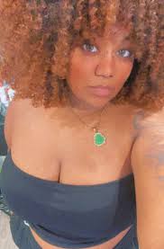 Hello, my name is Emmy, 25 years old, from Thailand🇹🇭🇹🇭🇹🇭. I'm a new  member of this group. Please take care of me.🥰