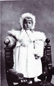 Fait au palais royal de bucarest, janvier 1908, gropeanu; Elisabeta Portretul Unei Foarte Bizare Principese