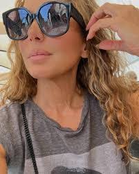 Danielle Stanton's Instagram, Twitter & Facebook