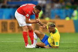 Revivez l'entrée en lice délicate des brésiliens dans le groupe e de la coupe du monde 2018. Coupe Du Monde 2018 Bresil Suisse Neymar Boite Et L Equipe Trebuche Sport Redon Maville Com
