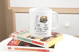 Le Mug Je Lis Donc Je Suis Mug Lecture Cadeau Livre Addicts Passion Lecture Service De Table Cadeaux Livres Vaisselle