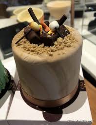 Cool Summer Themed Dome Cake And More At Amorette S Patisserie In Disney Springs The Disney Food Blog Food Disney Food Cakes And More