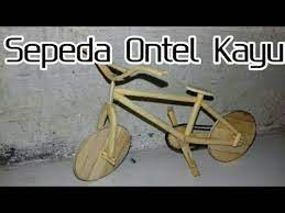 Banyak juga loh korajinan yang bisa dibuat dengan barang bekas setelah itu susun stik es krim di atas pola tersebut dan potong sesuai gambar. Diy Cara Mudah Membuat Sepeda Bmx Miniatur Stik Youtube