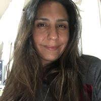 Daniela Espindola's Instagram, Twitter & Facebook