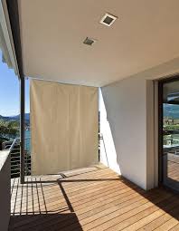Unser Vertikaler Sonnenschutz Ist Ideal Fur Balkone Oder Terrassen Geeignet Und Bietet Einen Optimalen Sicht Sonnenschutz Balkon Windschutz Balkon Sonnenschutz