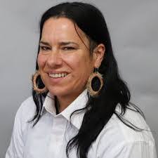 Daniela Davis's Instagram, Twitter & Facebook