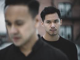 Hasselblad X1D II 50C: out of the studio and into the streets