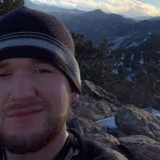 What's the difference between Ace Standard and Deluxe models?