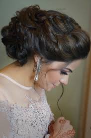 Knowing how to wear your hair on your wedding day can be really tricky. Oh So Gorgeous Bridal Hairstyles For All Hair Lengths
